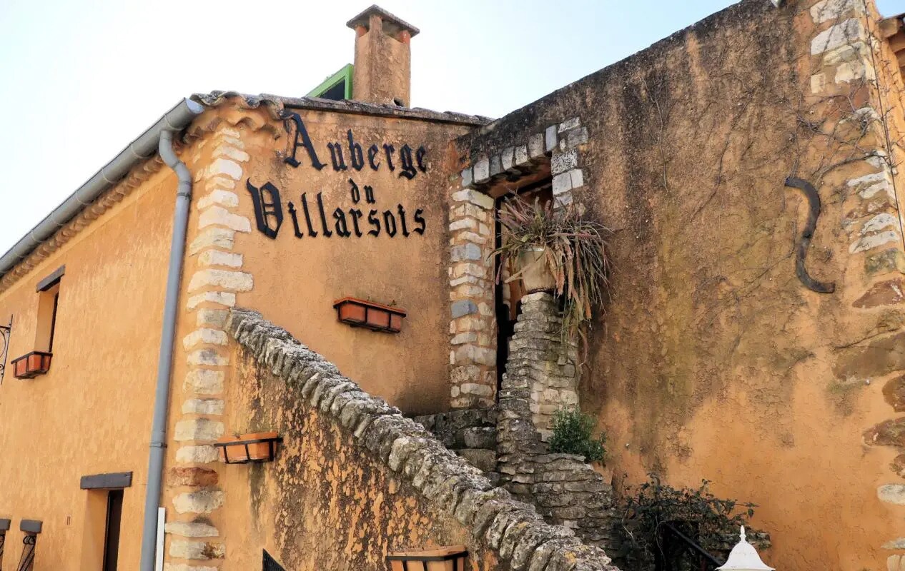 Retail in Villars for sale Building Photo- Image 1 of 15