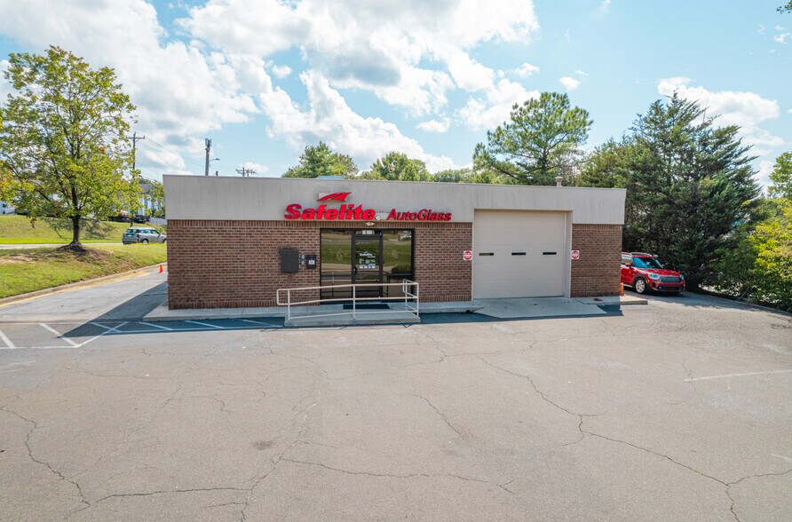 3633 Durham-Chapel Hill Blvd, Durham, NC for sale - Building Photo - Image 1 of 1