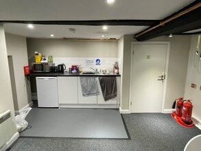 152 High St, Berkhamsted for lease Interior Photo- Image 2 of 2
