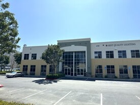 4790 Calle Carga - Life Science