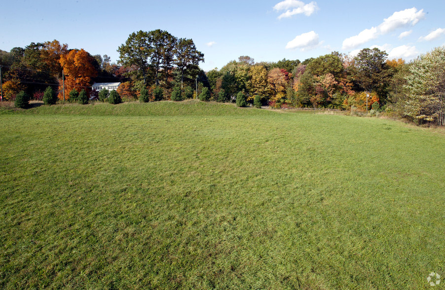 Lot 3 Swicklas Ct, Terryville, CT for sale - Primary Photo - Image 1 of 2