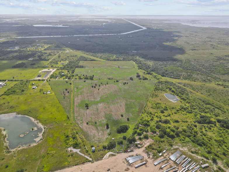 0 Blimp Base, Hitchcock, TX for sale - Building Photo - Image 2 of 21