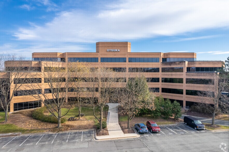 2440 Research Blvd, Rockville, MD for lease - Building Photo - Image 3 of 12