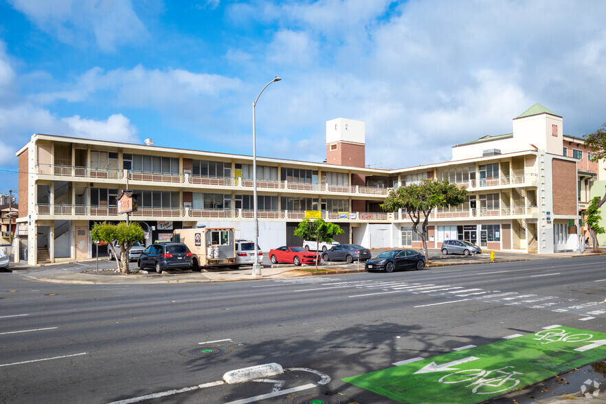 2065 S King St, Honolulu, HI for lease - Primary Photo - Image 1 of 6