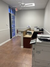 1239 SE Indian St, Stuart, FL for lease Interior Photo- Image 2 of 5