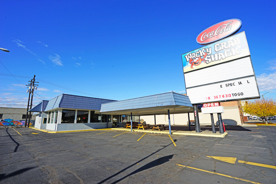 306 S 1st St, Yakima, WA for sale - Building Photo - Image 3 of 17