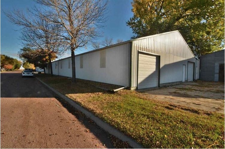 Specialty in Dimock, SD for sale - Primary Photo - Image 1 of 1
