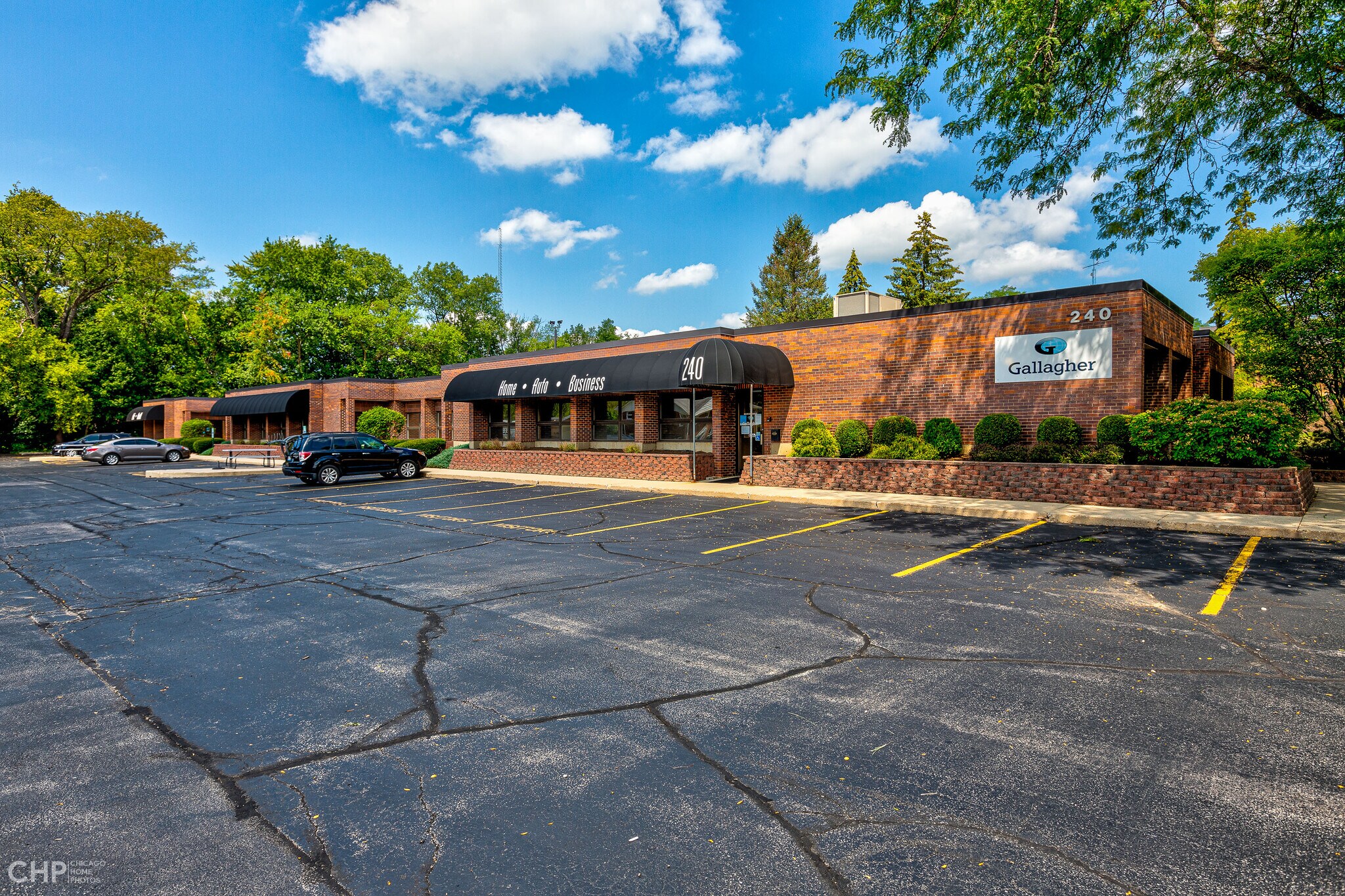 240 Commerce Dr, Crystal Lake, IL for sale Primary Photo- Image 1 of 1