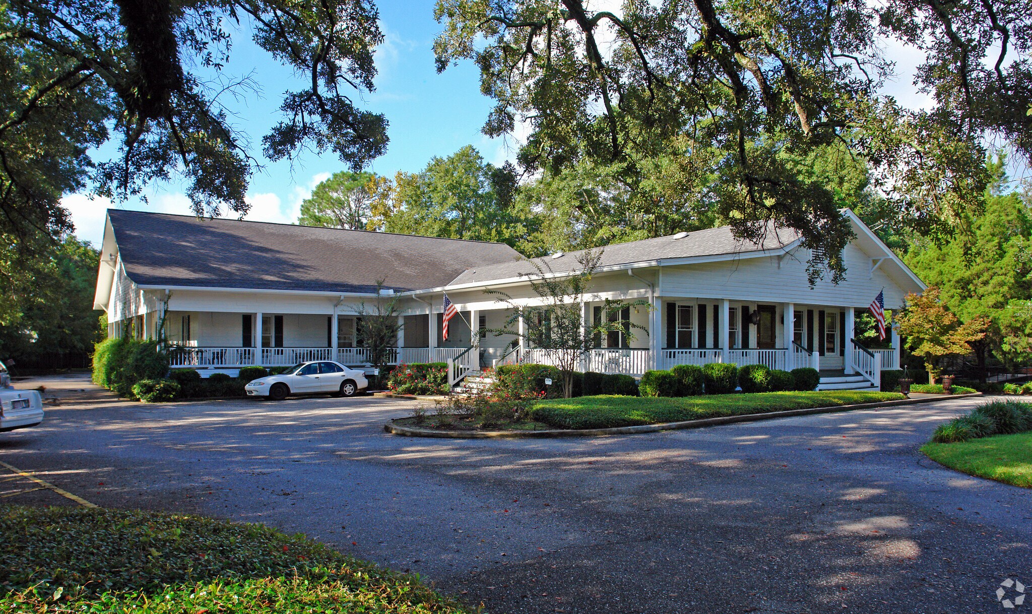 Dauphin Realty Building, Mobile, AL for sale Primary Photo- Image 1 of 1