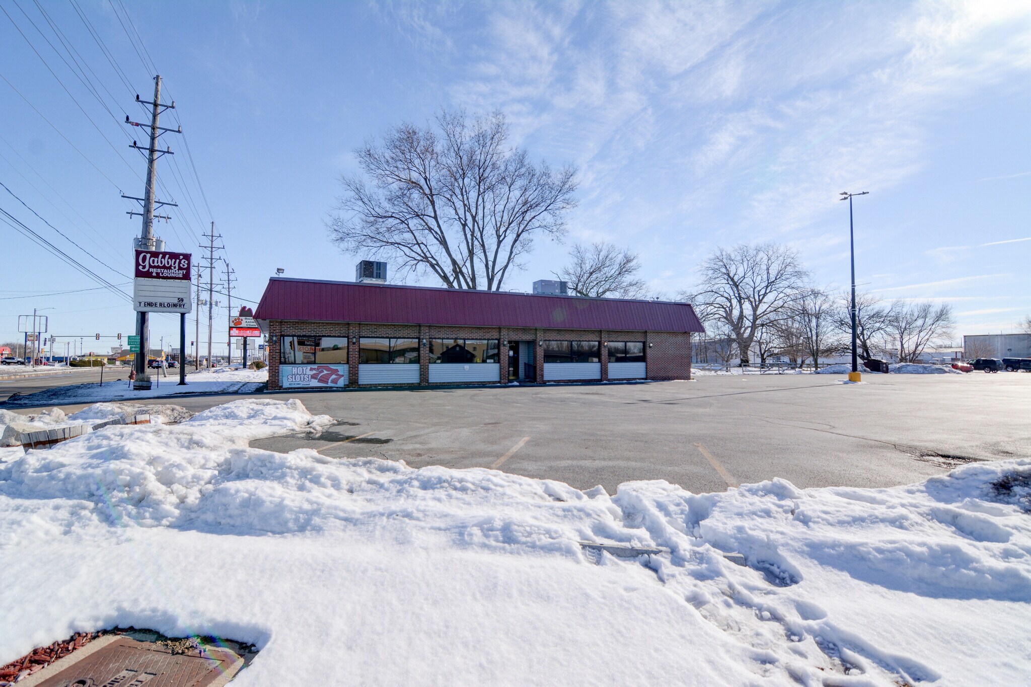 1385 E Pershing Rd, Decatur, IL for sale Primary Photo- Image 1 of 1