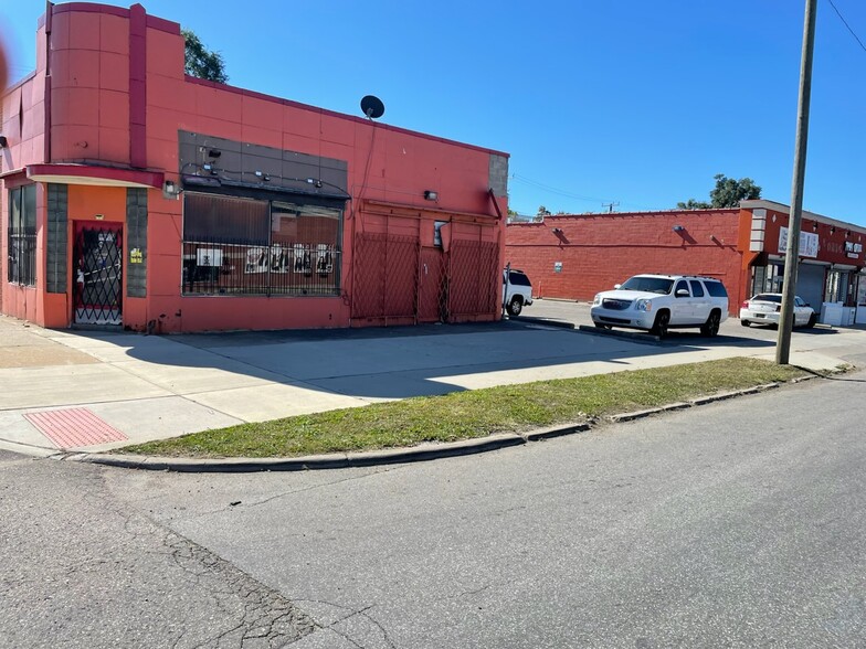 13101 W McNichols Rd, Detroit, MI for sale - Building Photo - Image 1 of 6