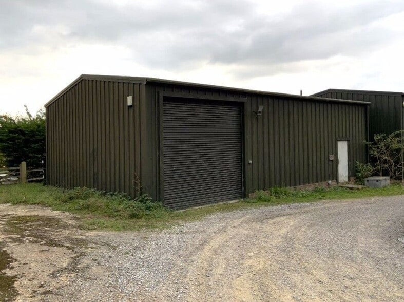 Unit 1 New House Farmyard, Sheep Street Lane, Etchingham for lease - Primary Photo - Image 1 of 1
