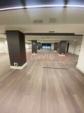 Retail in Barcelona, Barcelona for lease Interior Photo- Image 1 of 1