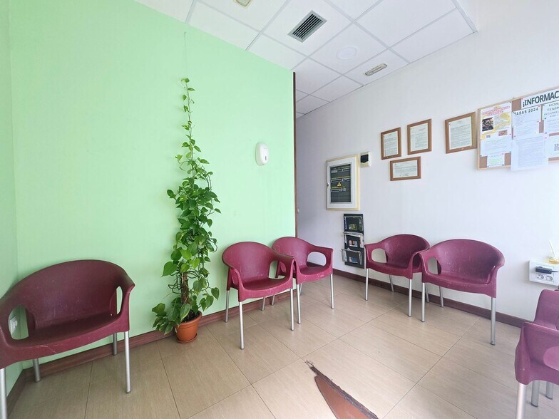 Retail in Las Palmas de Gran Canaria for sale - Building Photo - Image 1 of 21