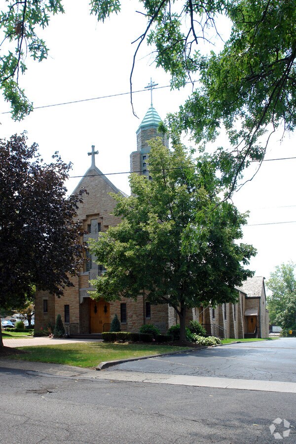 175 Laird Ave, Warren, OH 44483