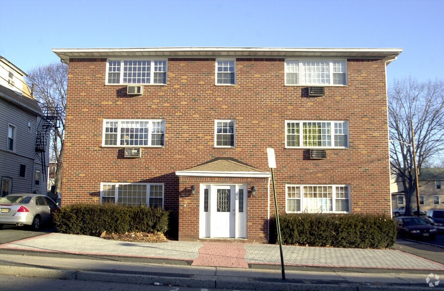 120 William St, Belleville, NJ 07109