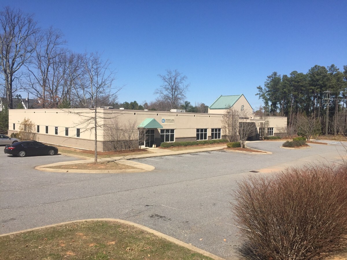 220 Roper Mountain Rd Ext, Greenville, SC 29615