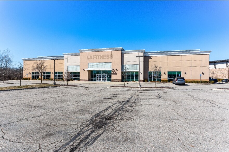 2050 S Telegraph Rd, Bloomfield Hills, MI for lease - Building Photo - Image 1 of 6