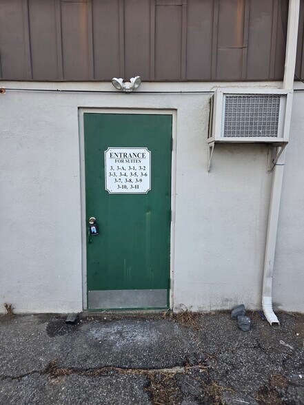 2 Industrial Dr, Phillipsburg, NJ for lease - Building Photo - Image 3 of 6