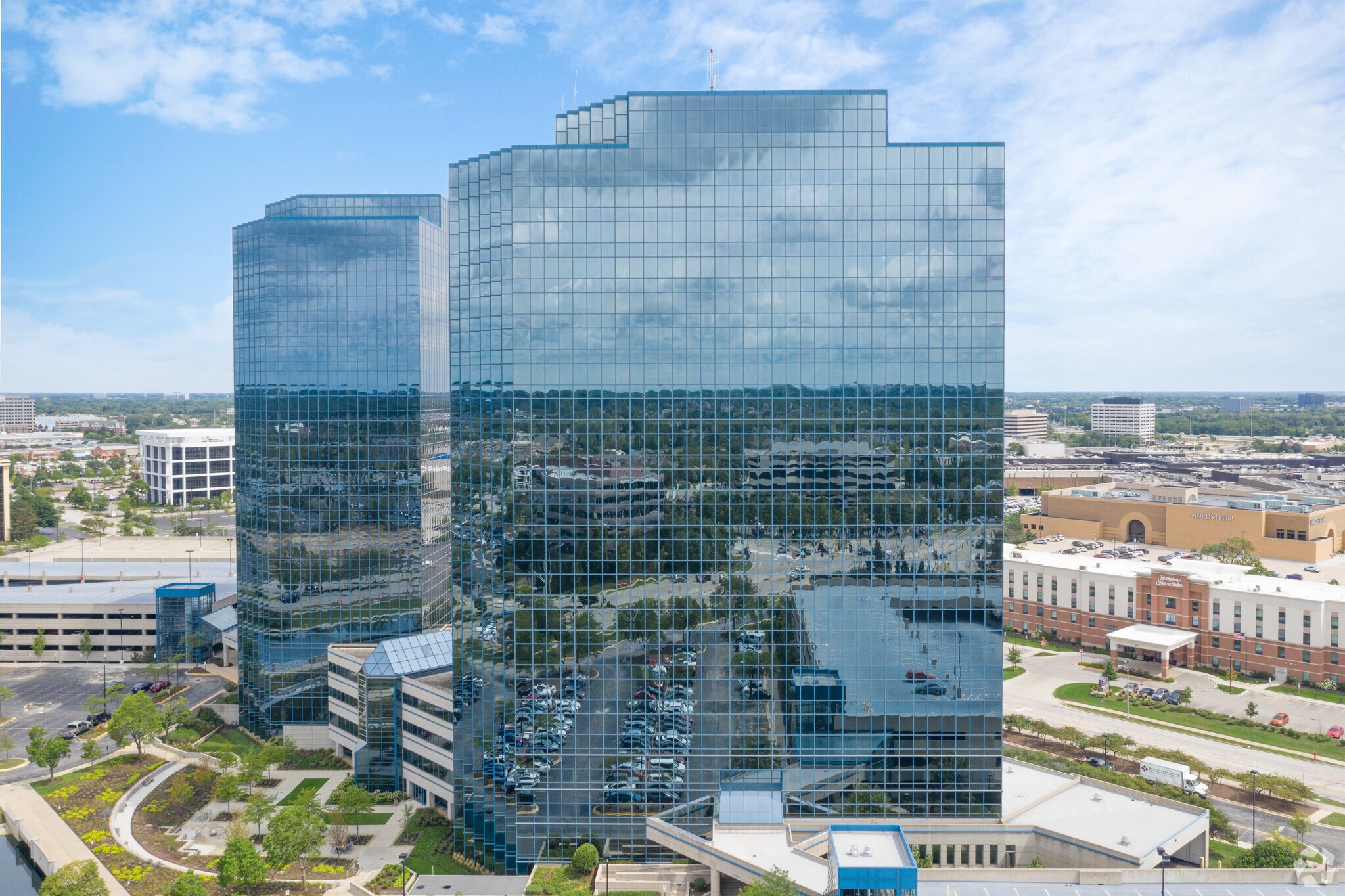 1450 American Ln, Schaumburg, IL 60173 Schaumburg Tower II