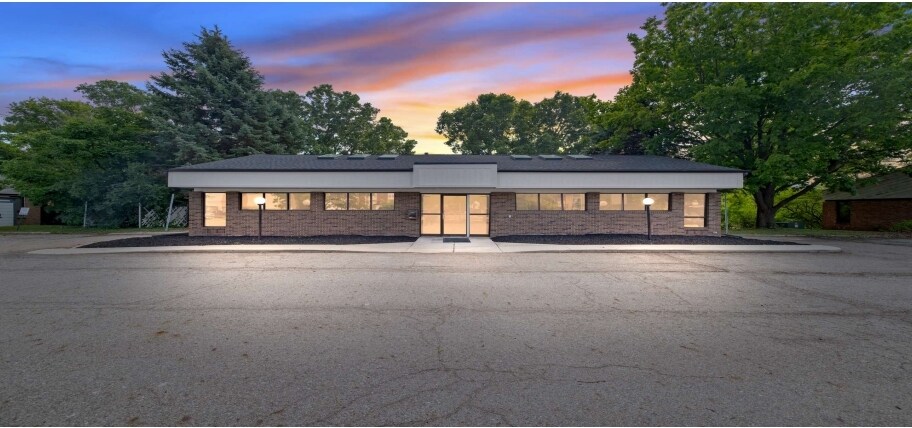 1125 Trowbridge Rd, East Lansing, MI for sale Primary Photo- Image 1 of 1