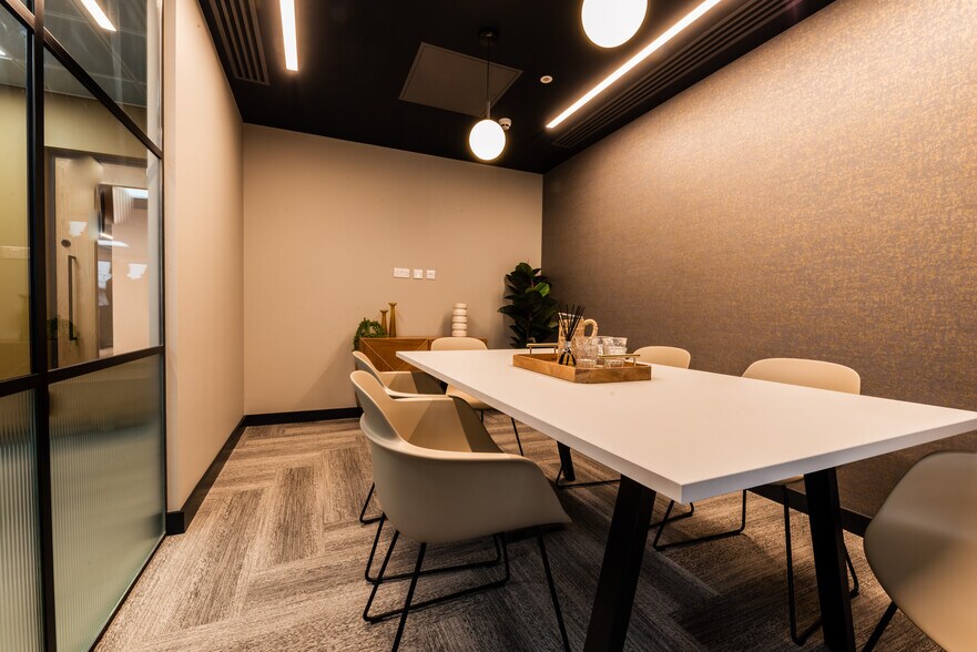 Washway Rd, Sale for lease - Interior Photo - Image 3 of 18