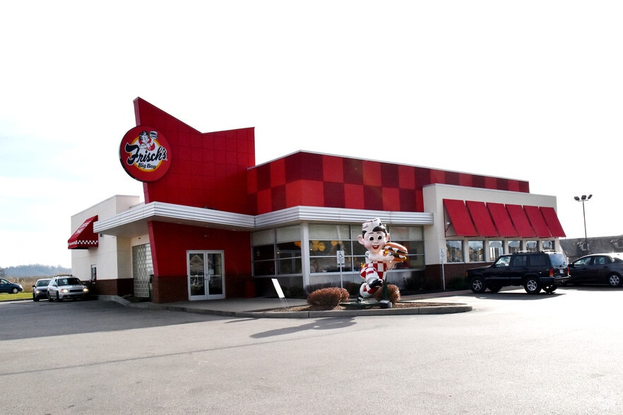 1020 W Eads Pky, Lawrenceburg, IN for lease - Primary Photo - Image 1 of 4