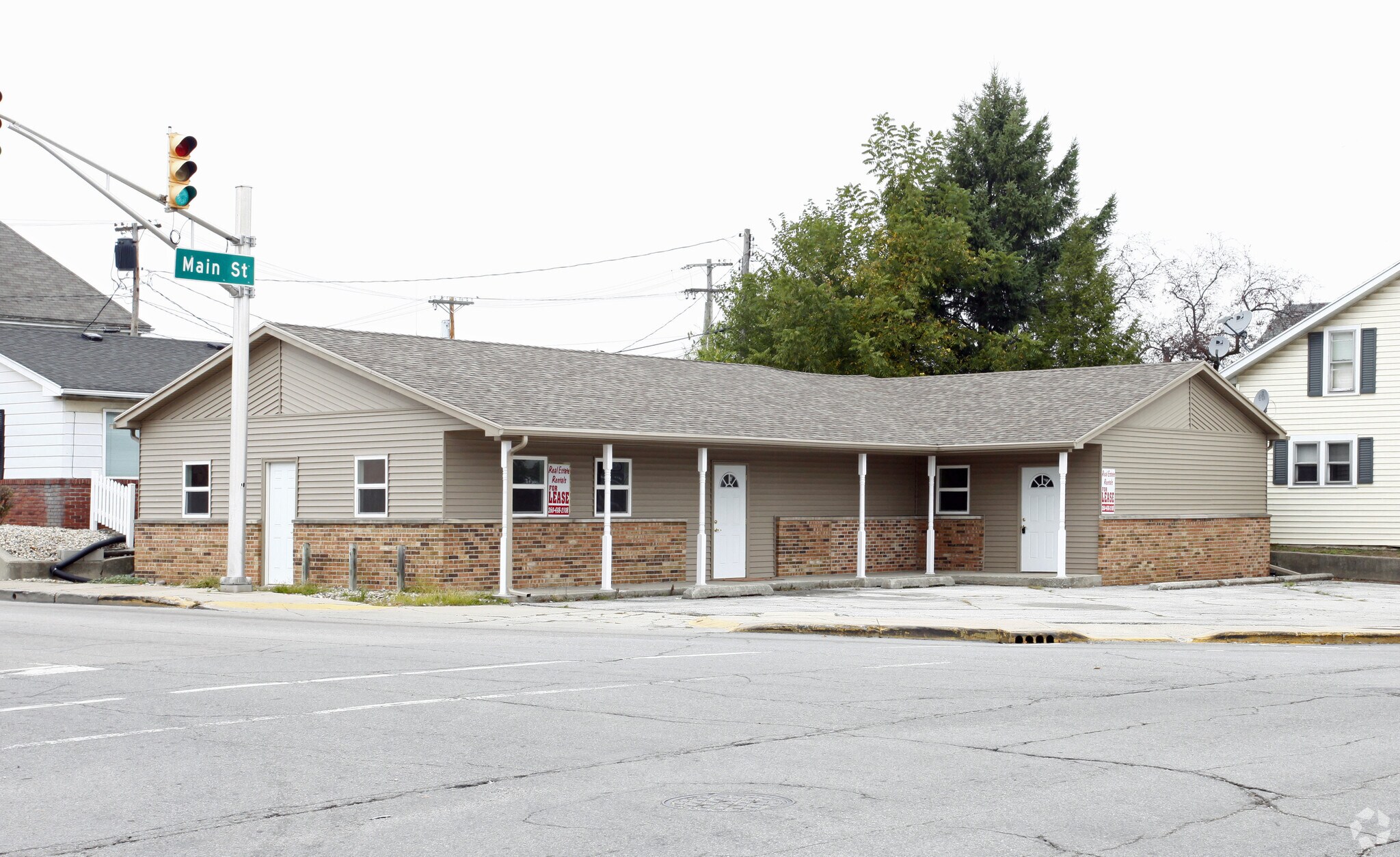 206 N Main St, Bluffton, IN for sale Primary Photo- Image 1 of 1