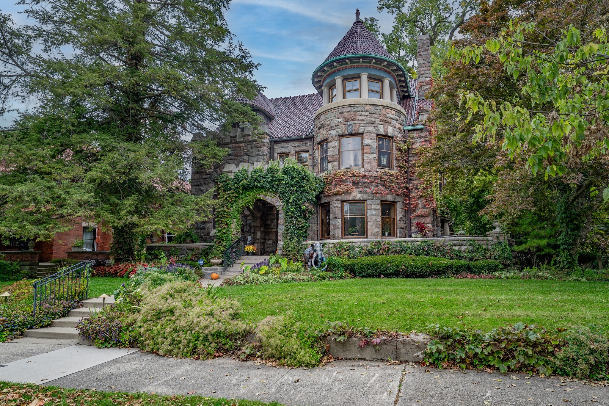 1202 W Wayne St, Fort Wayne, IN for sale Building Photo- Image 1 of 1