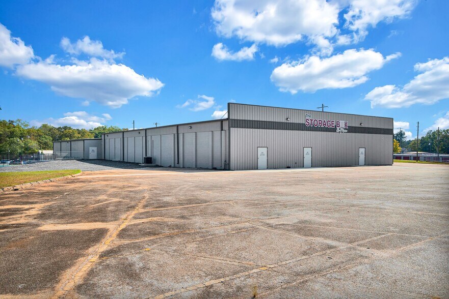 235 Randall St, Hartwell, GA for sale - Primary Photo - Image 1 of 1