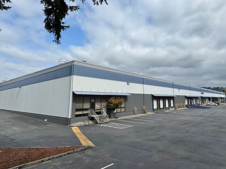 8030-8036 S 194th St, Kent, WA for lease - Building Photo - Image 1 of 3