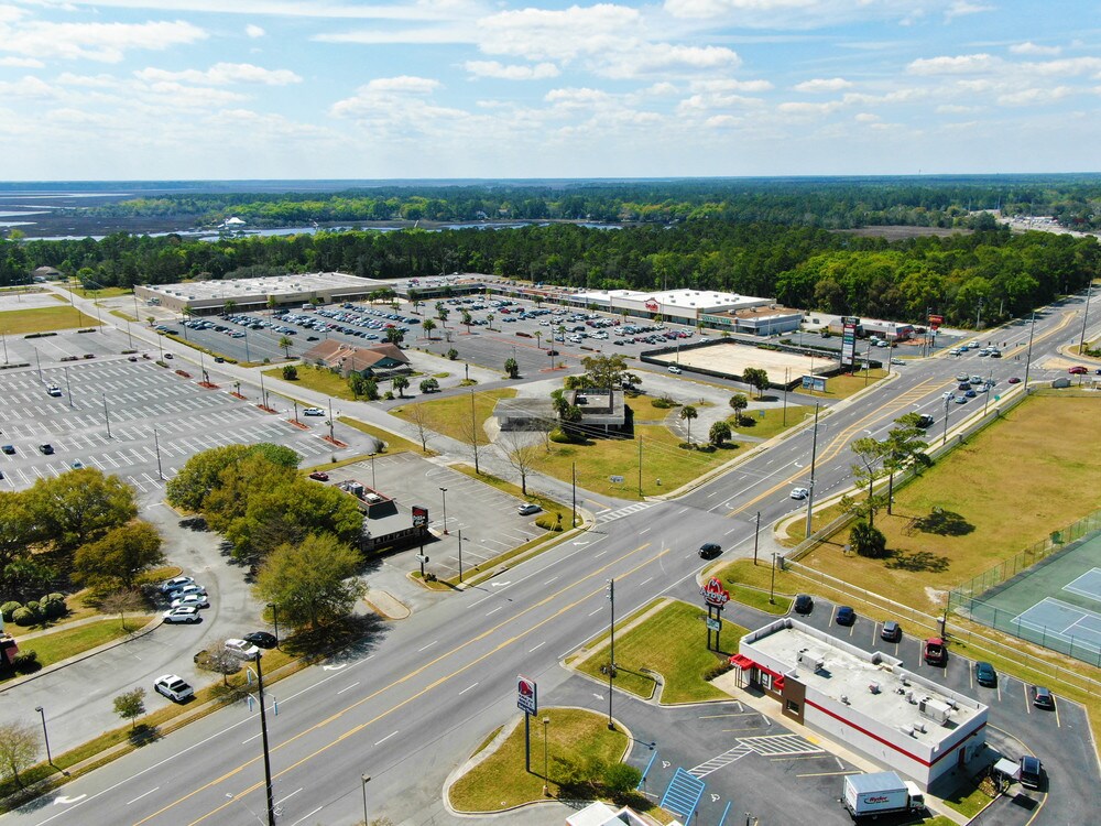 2603 Osborne Rd, Saint Marys, GA 31558 Kings Bay Village Shopping