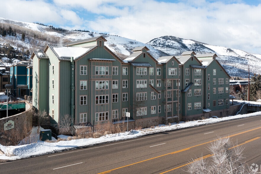 900 Main St, Park City, UT for lease - Building Photo - Image 3 of 4