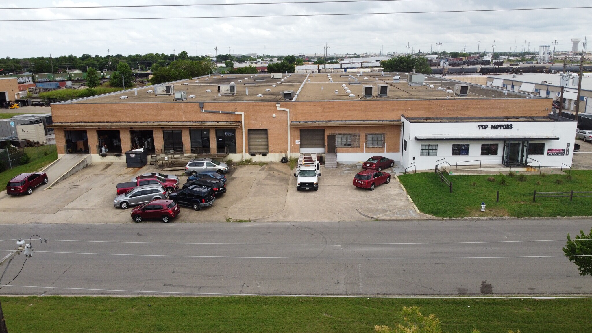 2217-2229 Santa Anna Ave, Dallas, TX for sale Building Photo- Image 1 of 1