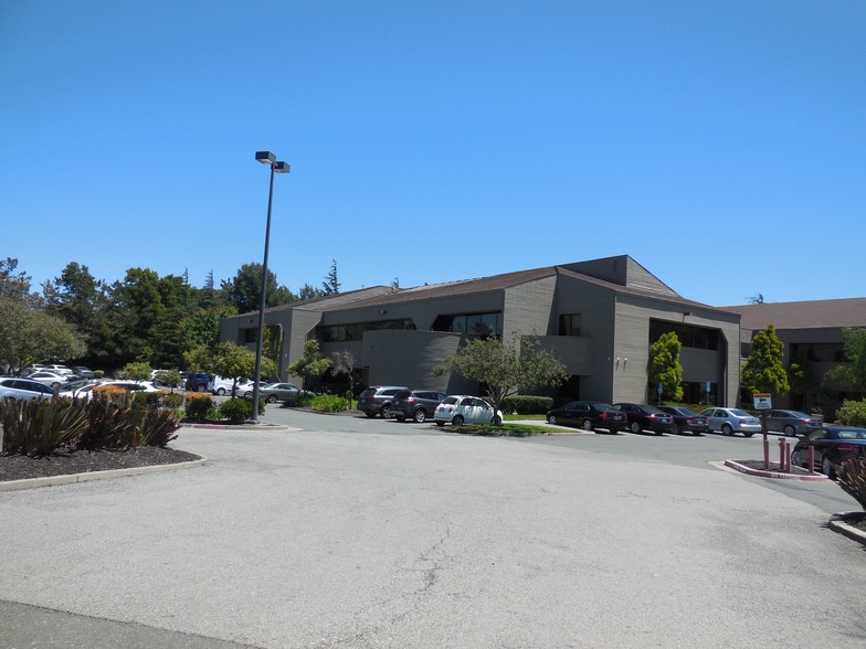 3220 Blume Dr, Richmond, CA for lease - Building Photo - Image 2 of 24