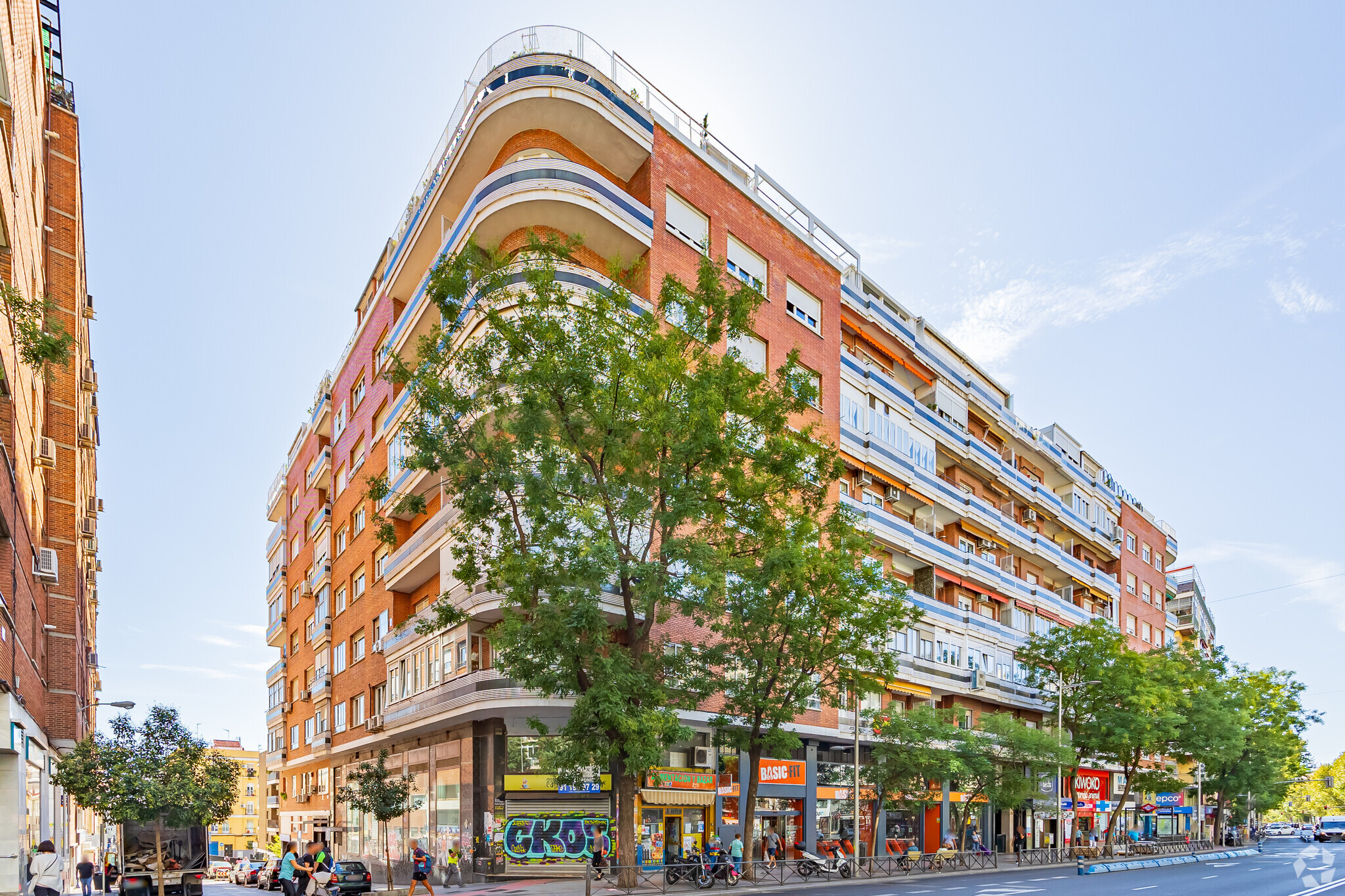 Calle Manuel Luna, 1, Madrid, Madrid for sale Primary Photo- Image 1 of 3