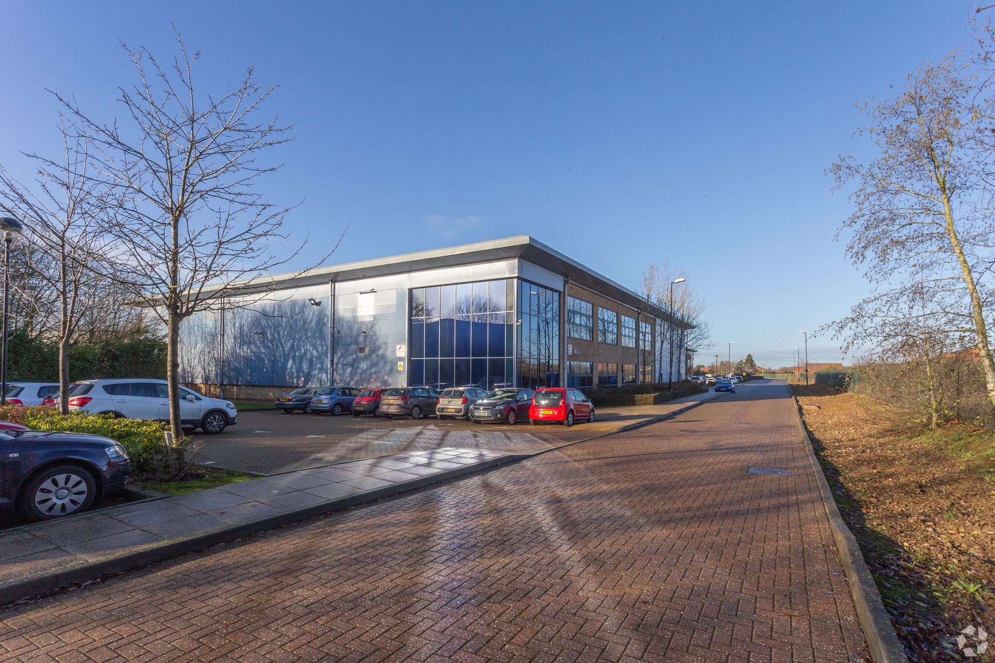 70-80 High Park Dr, Milton Keynes for sale Primary Photo- Image 1 of 1