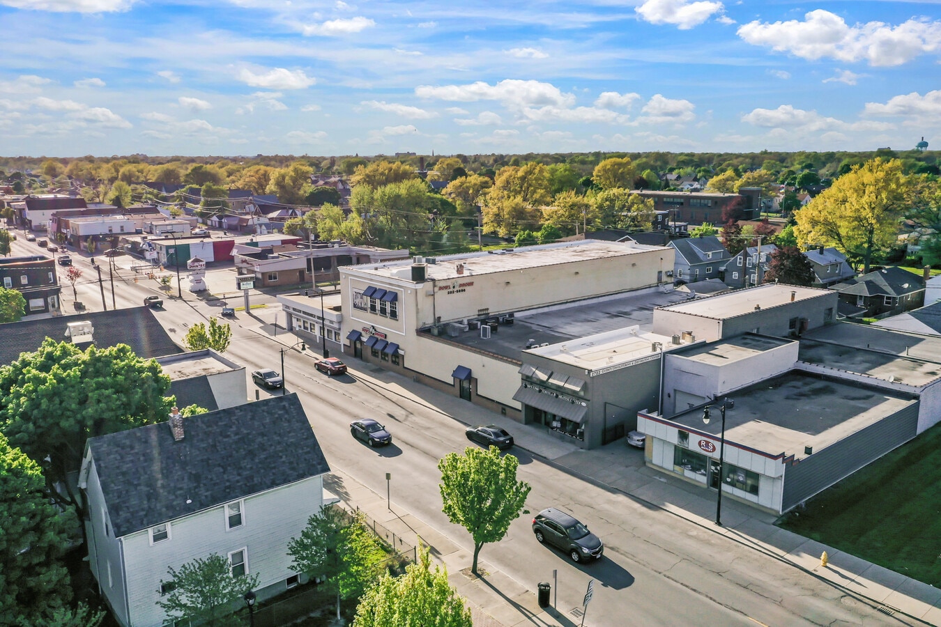 2712 Pine Ave, Niagara Falls, NY 14301