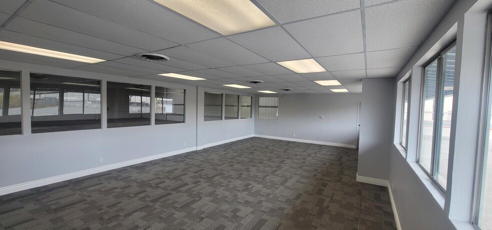 2100 Davis St, San Leandro, CA for lease - Building Photo - Image 3 of 4