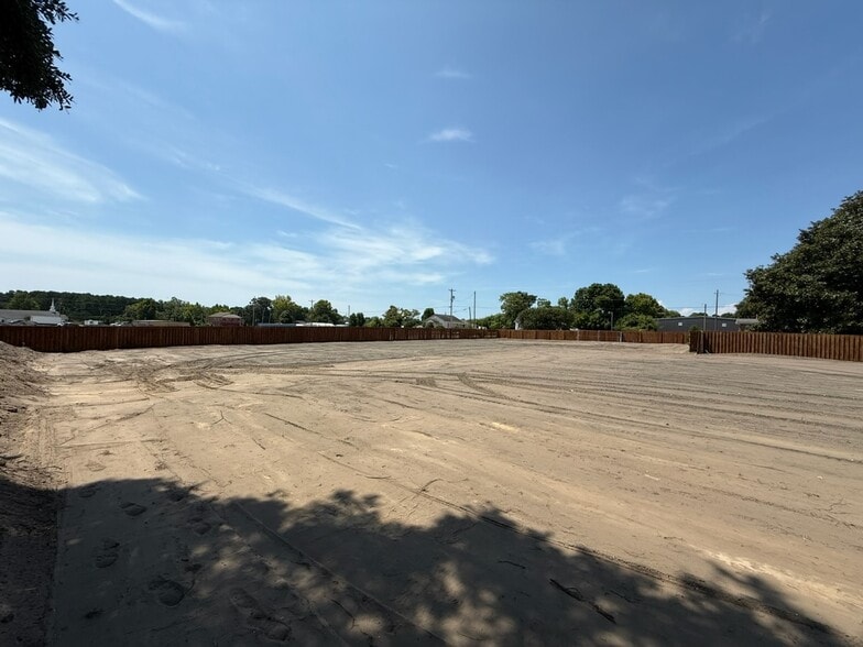 217 Sutton Lake Rd, Wilmington, NC for lease - Construction Photo - Image 3 of 3