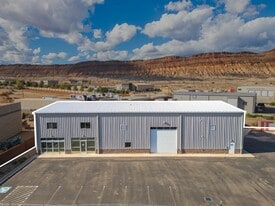 Beautiful Flex Industrial Bldg. with M-2 Zoni - Warehouse