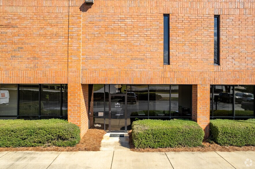 4455 Commerce Dr, Buford, GA for lease - Building Photo - Image 3 of 7