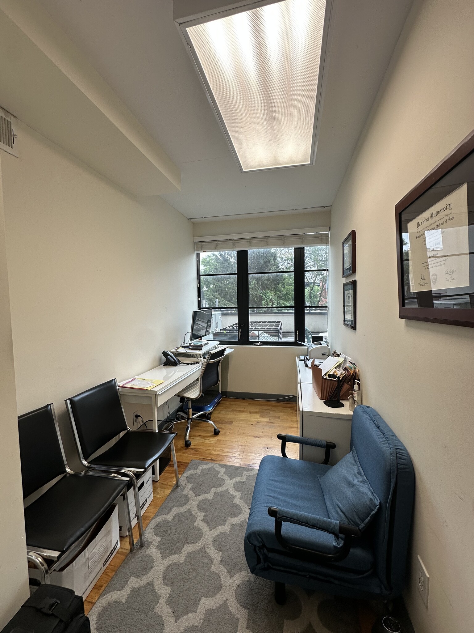 527 Court St, Brooklyn, NY for lease Interior Photo- Image 1 of 15