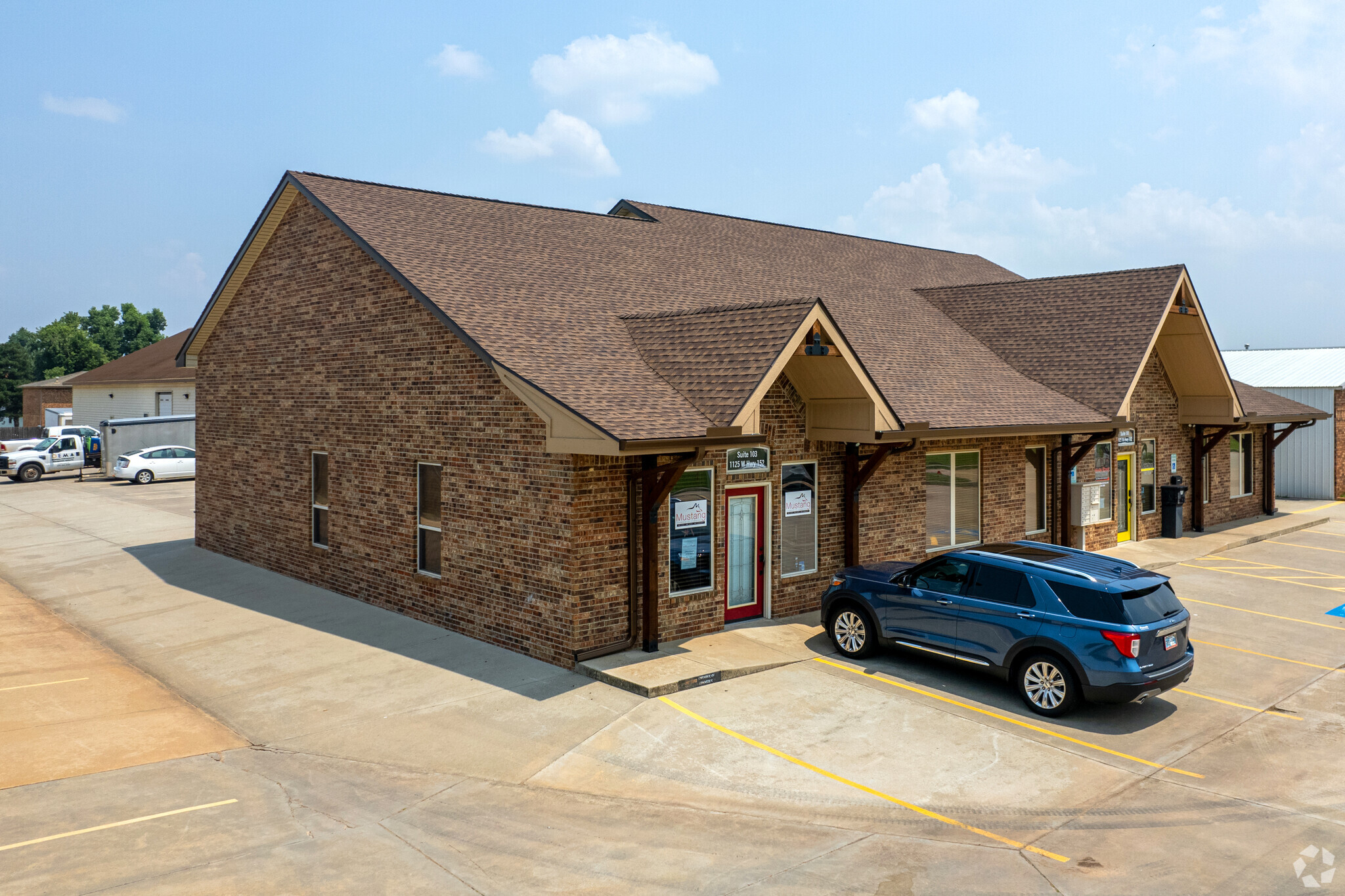 1125 W Highway 152, Mustang, OK for sale Building Photo- Image 1 of 1