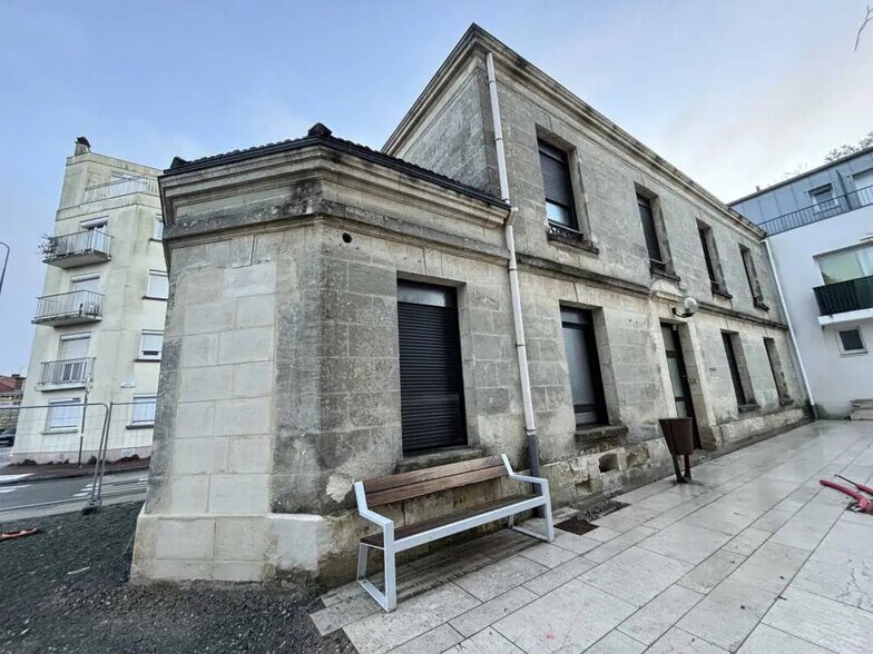 Office in Talence for sale - Building Photo - Image 2 of 11