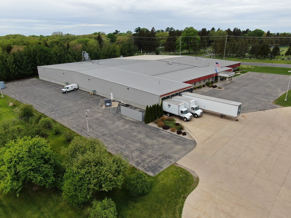 100 E Blackhawk Dr, Fort Atkinson, WI 53538