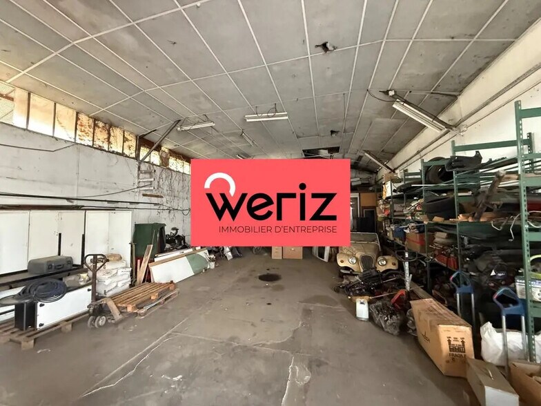 Flex in Marseille for lease - Interior Photo - Image 2 of 10