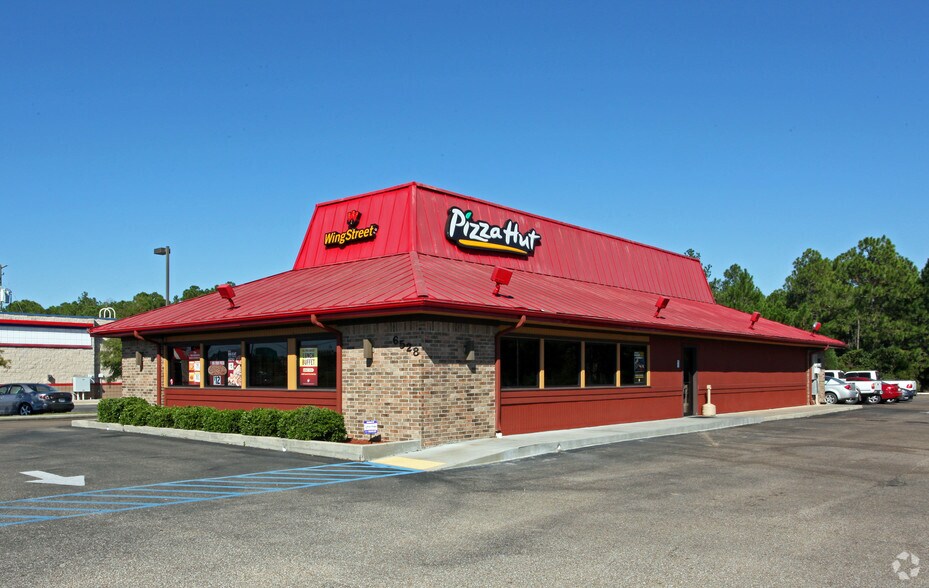 6528 Highway 63, Moss Point, MS 39563