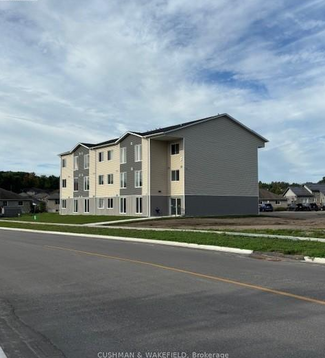 More details for 61 Thompson Rd W, Penetanguishene, ON - Multifamily for Sale