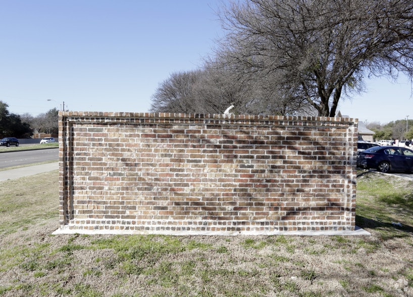 1070 W Campbell Rd, Richardson, TX for lease - Building Photo - Image 3 of 4